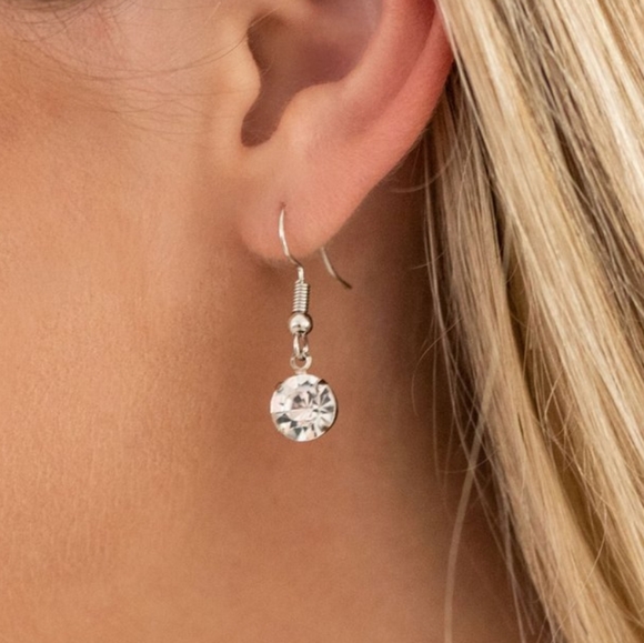 Paparazzi Blockbuster What A Gem Necklace Set - Picture 4 of 4